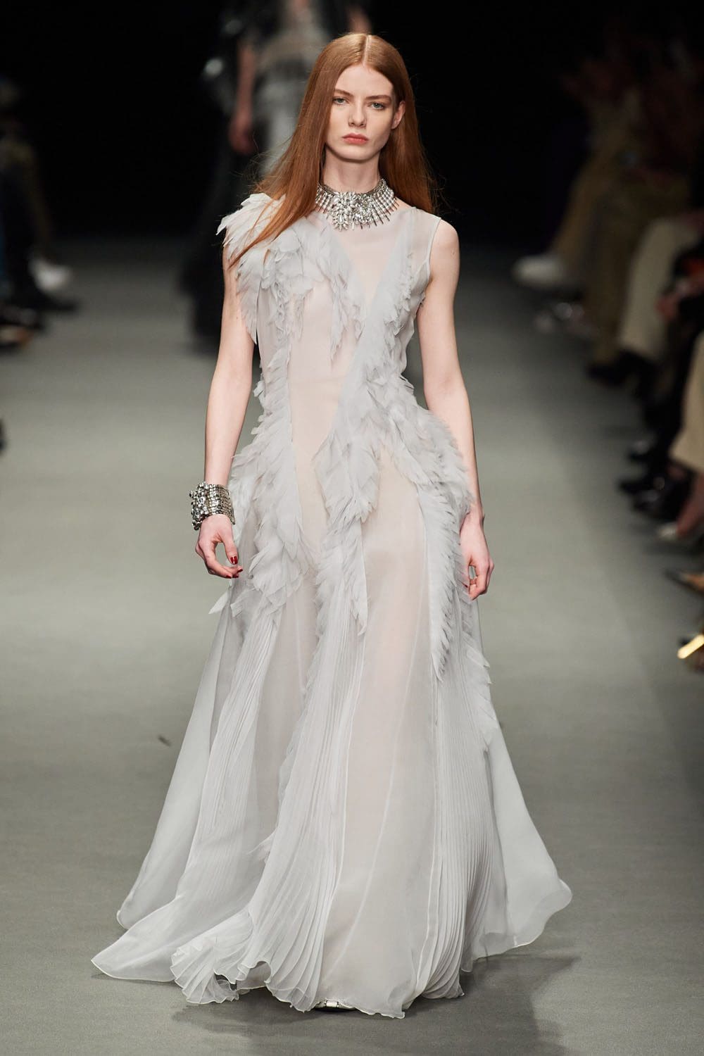 Alberta Ferretti Fall Winter 2022-2023 Milan Runway Magazine