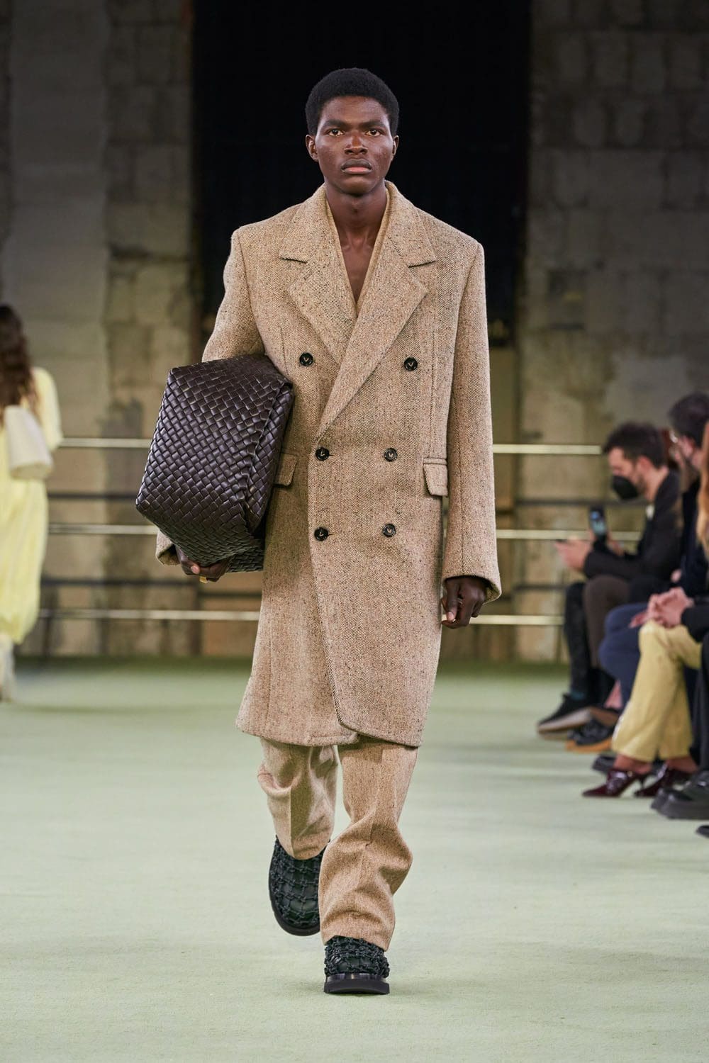 Bottega Veneta 2022 秋冬系列-2023 米兰 Runway 杂志