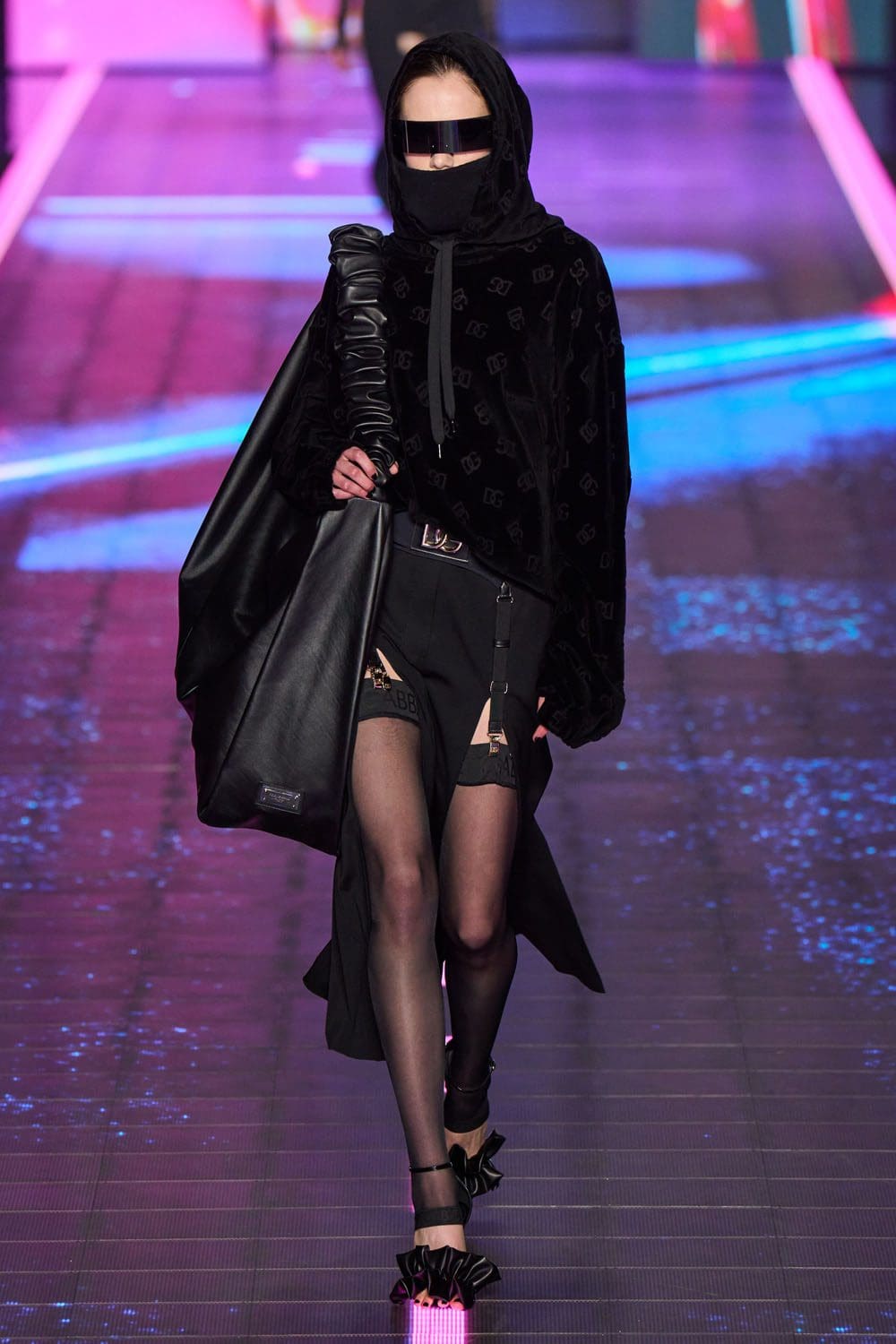 ドルチェ&ガッバーナ 2022年秋冬-2023 ミラノ Runway 雑誌