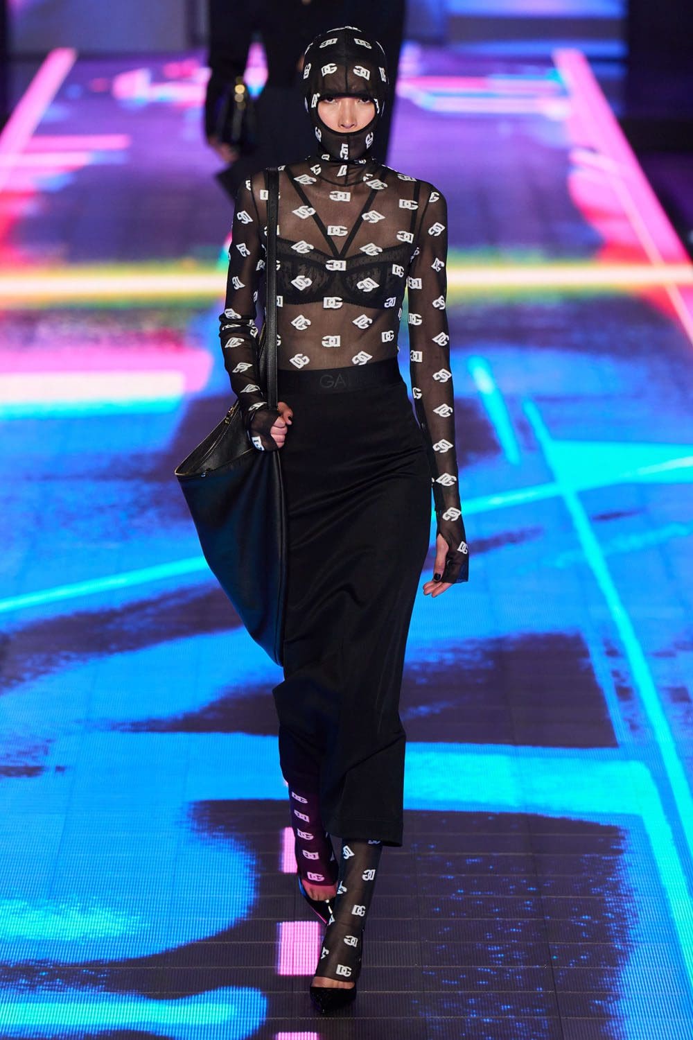 ドルチェ&ガッバーナ 2022年秋冬-2023 ミラノ Runway 雑誌