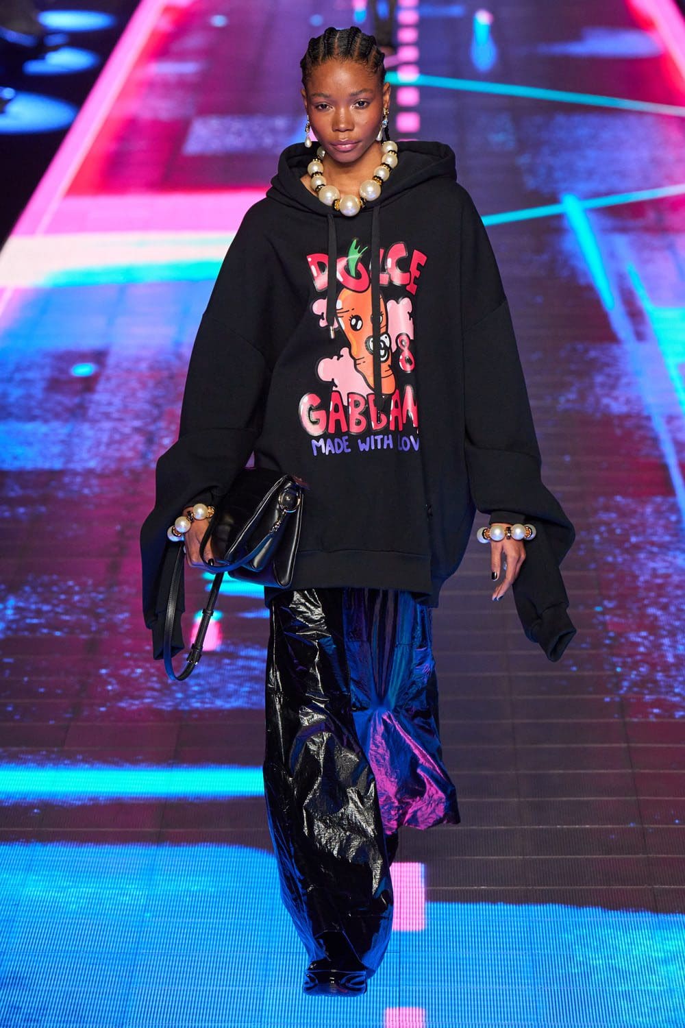 ドルチェ&ガッバーナ 2022年秋冬-2023 ミラノ Runway 雑誌