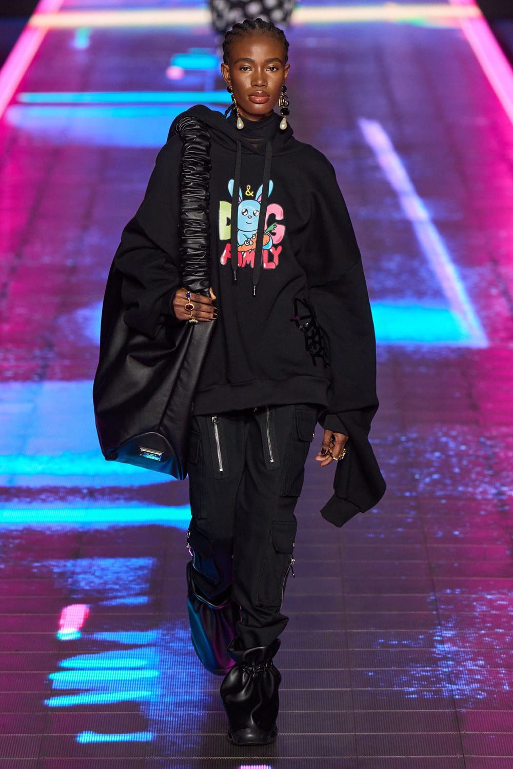 ドルチェ&ガッバーナ 2022年秋冬-2023 ミラノ Runway 雑誌