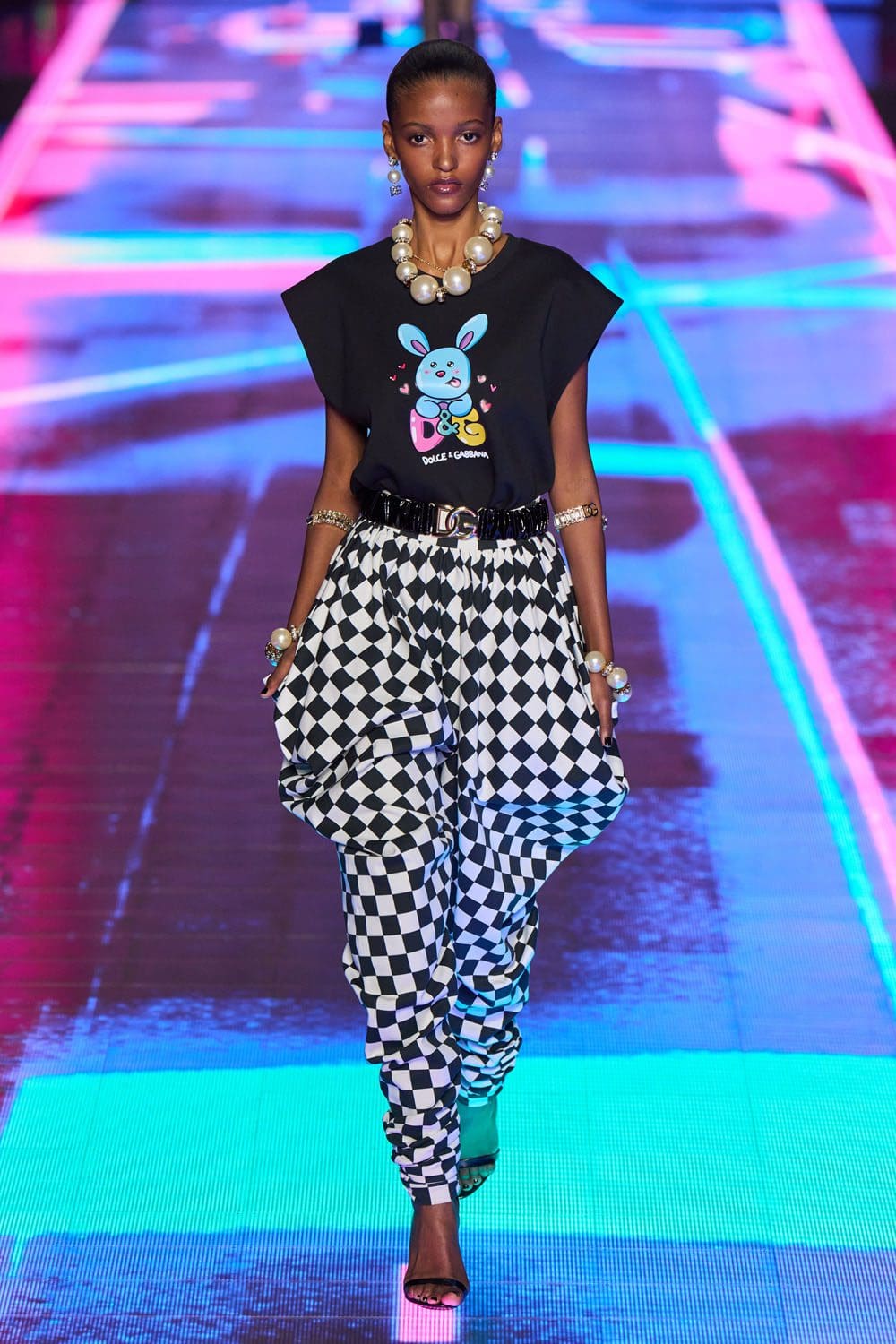 ドルチェ&ガッバーナ 2022年秋冬-2023 ミラノ Runway 雑誌