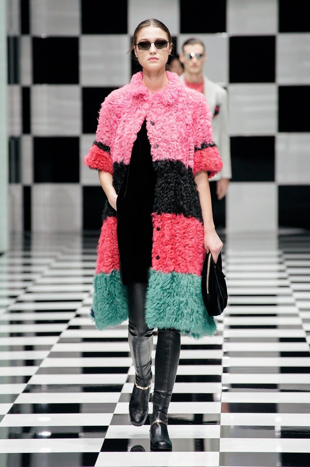 Emporio Armani Herbst Winter 2022-2023 Milan Runway Magazin