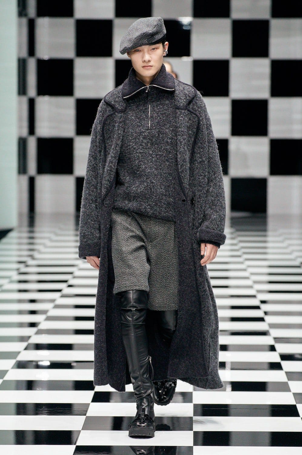Emporio Armani Herbst Winter 2022-2023 Milan Runway Magazin