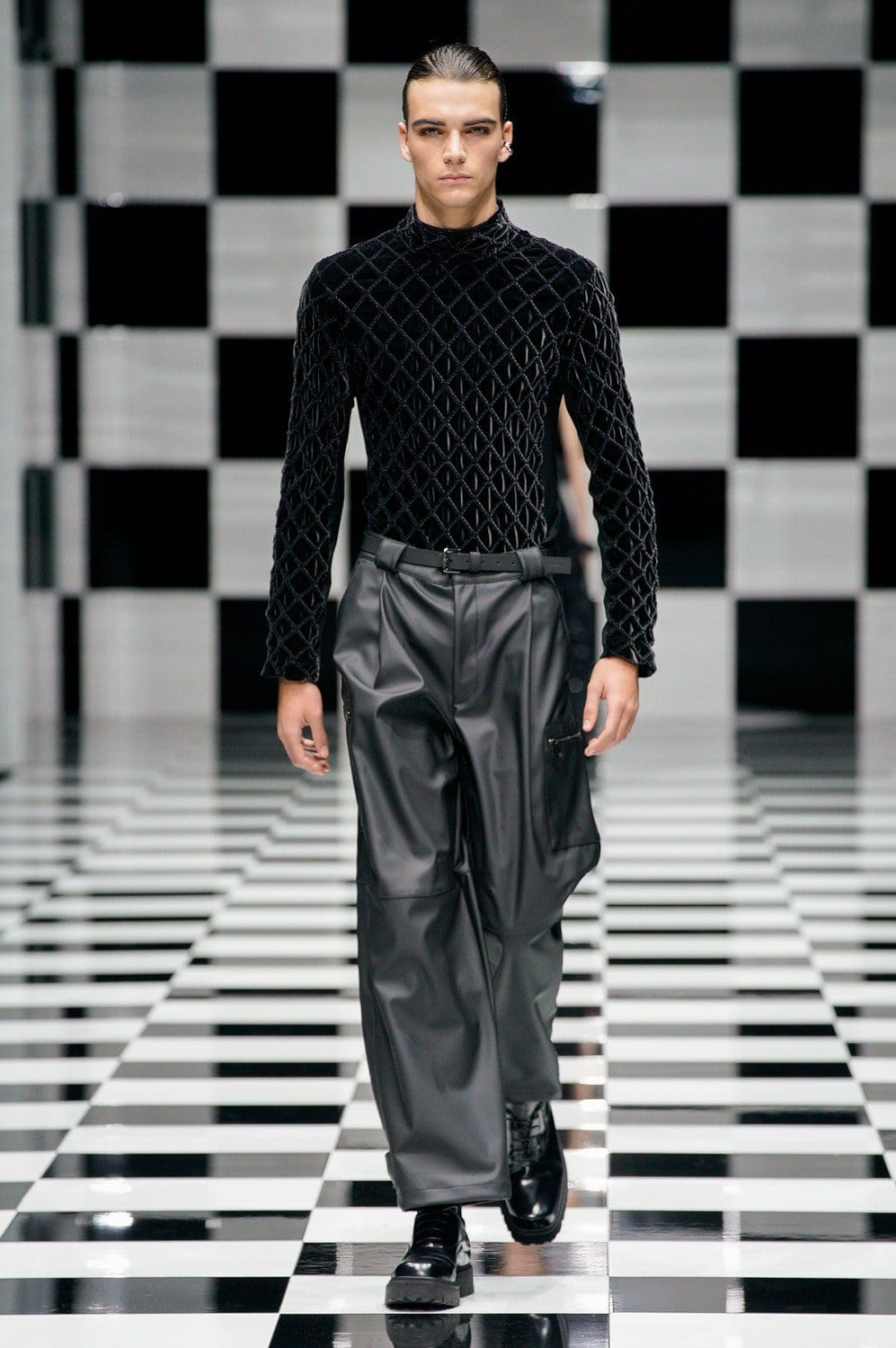 Emporio Armani Herbst Winter 2022-2023 Milan Runway Magazin