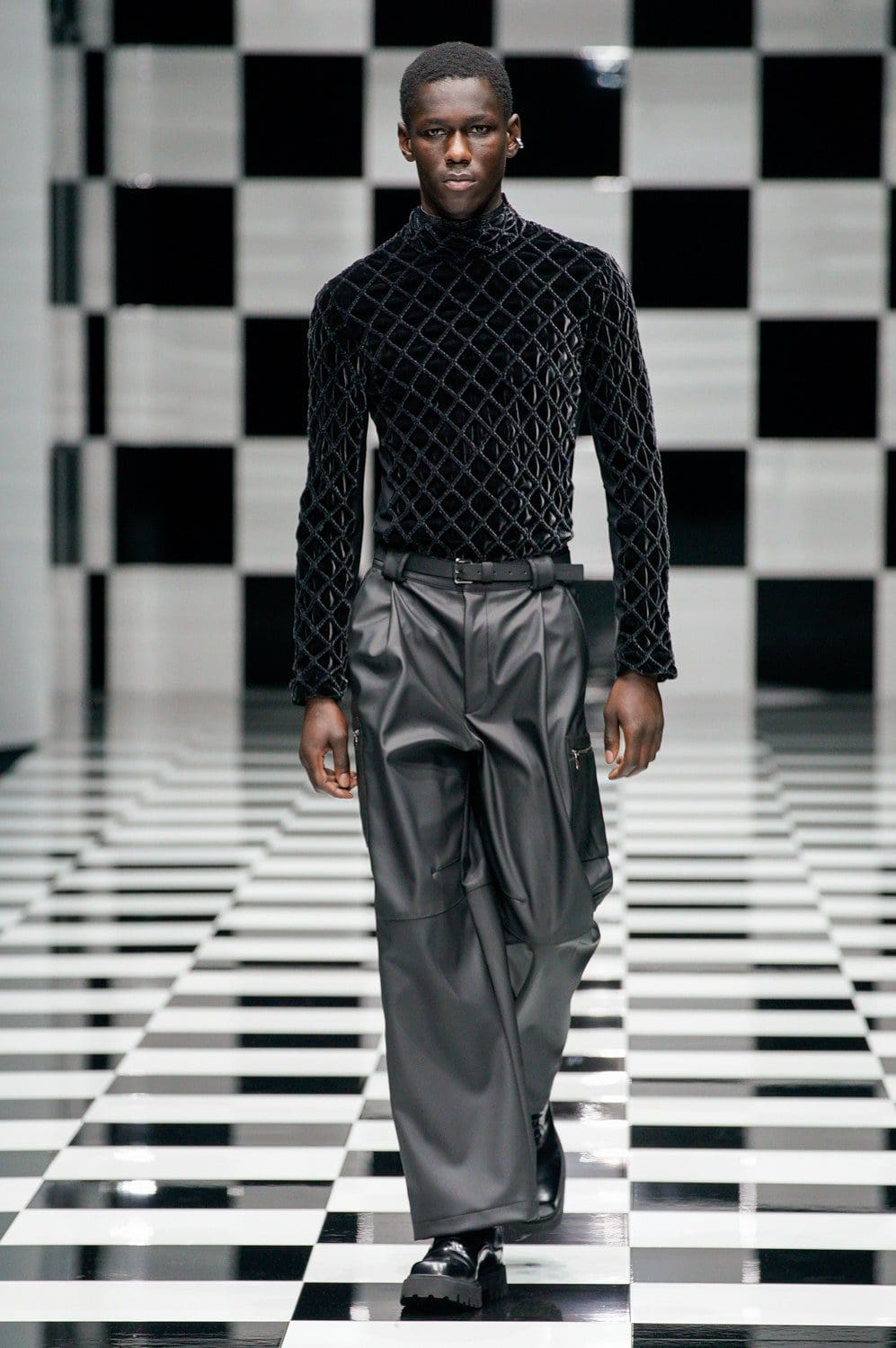 Emporio Armani Herbst Winter 2022-2023 Milan Runway Magazin