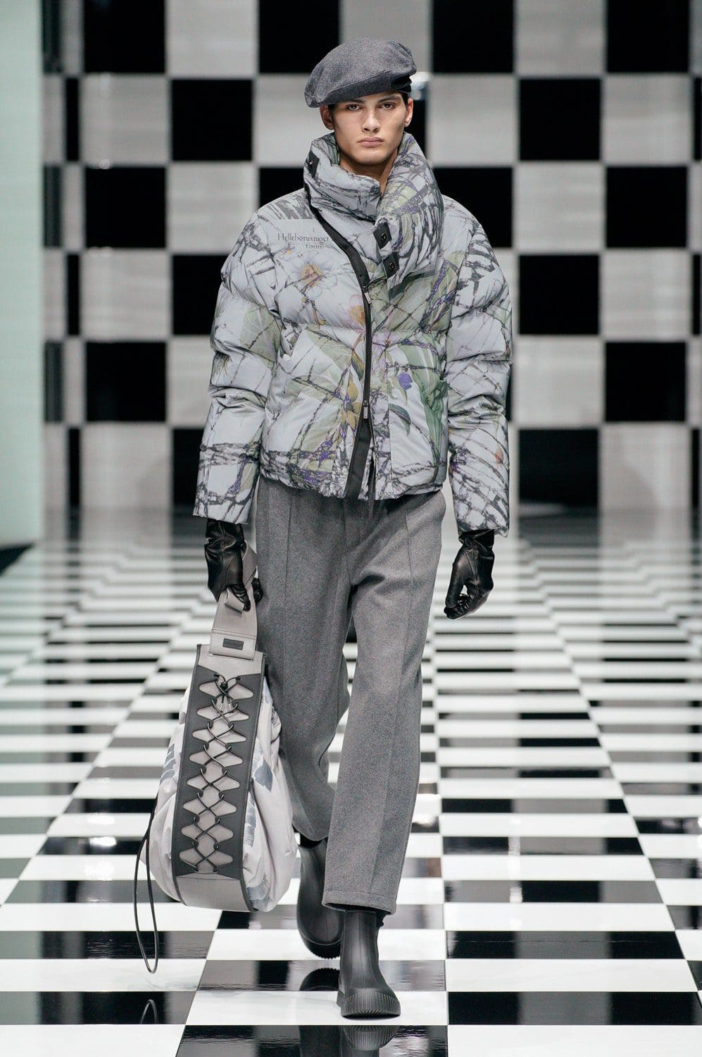 Emporio Armani Herbst Winter 2022-2023 Milan Runway Magazin