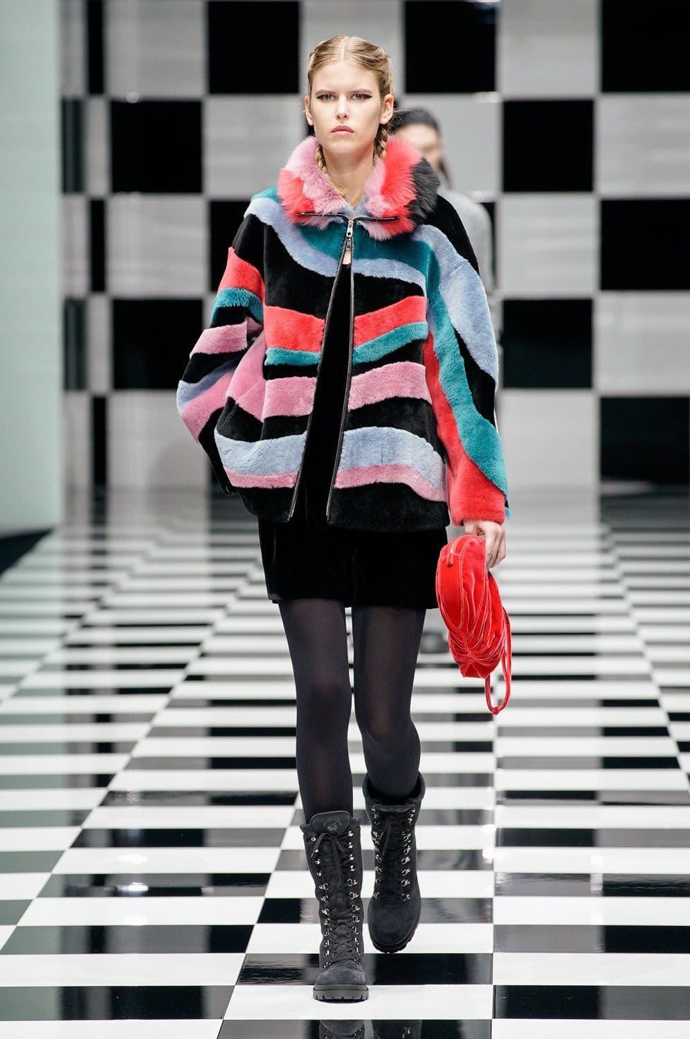 Emporio Armani Herbst Winter 2022-2023 Milan Runway Magazin