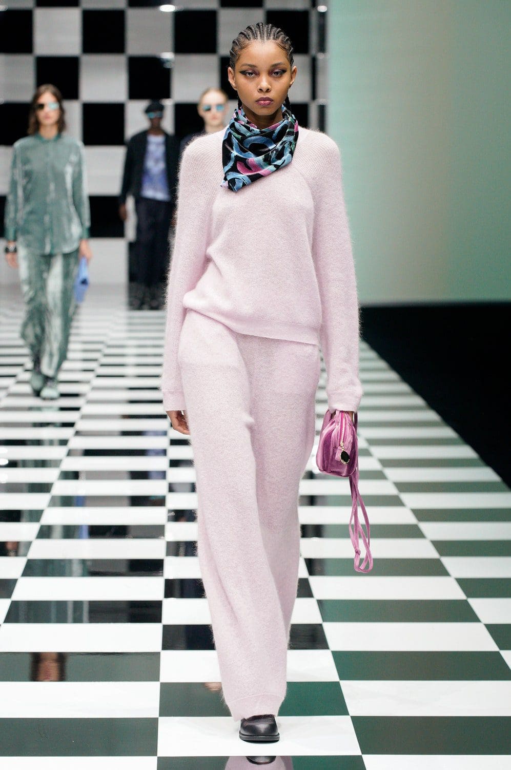 Emporio Armani Herbst Winter 2022-2023 Milan Runway Magazin