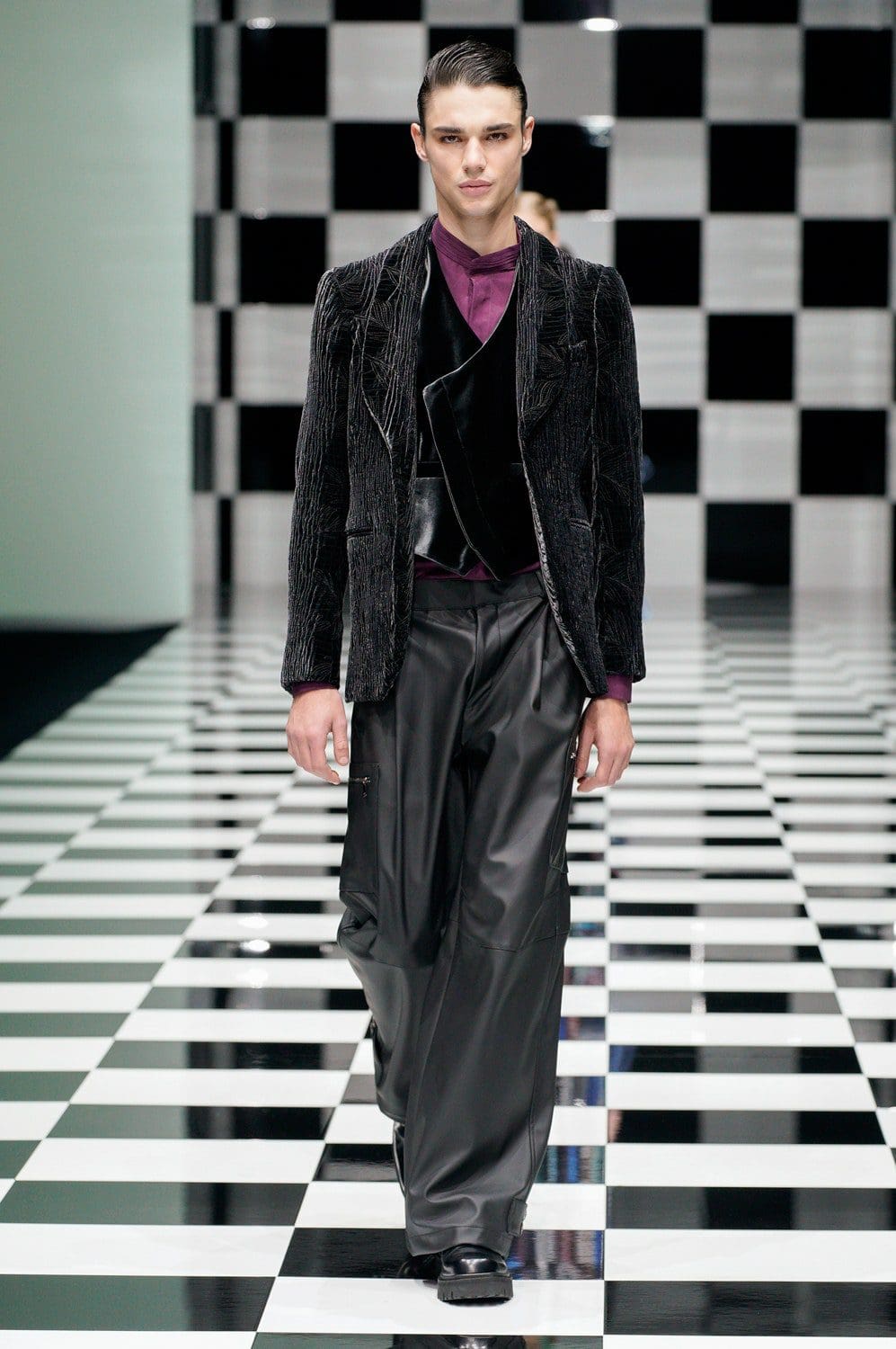 Emporio Armani Herbst Winter 2022-2023 Milan Runway Magazin