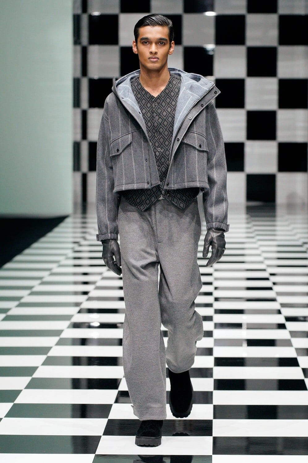 Emporio Armani Herbst Winter 2022-2023 Milan Runway Magazin
