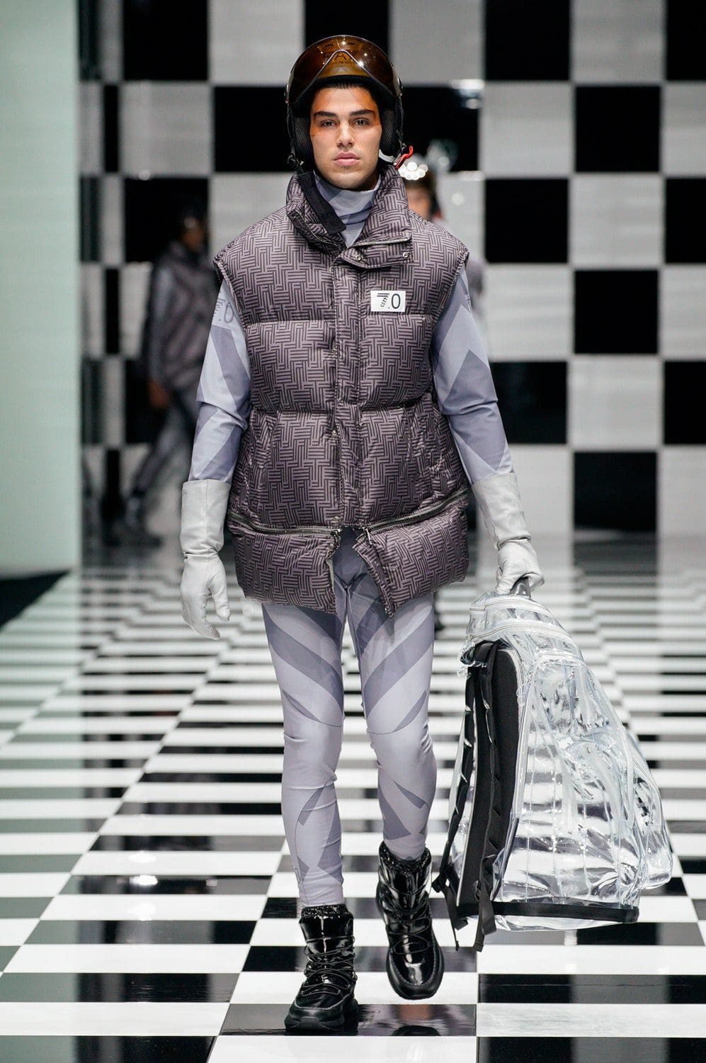 Emporio Armani Herbst Winter 2022-2023 Milan Runway Magazin