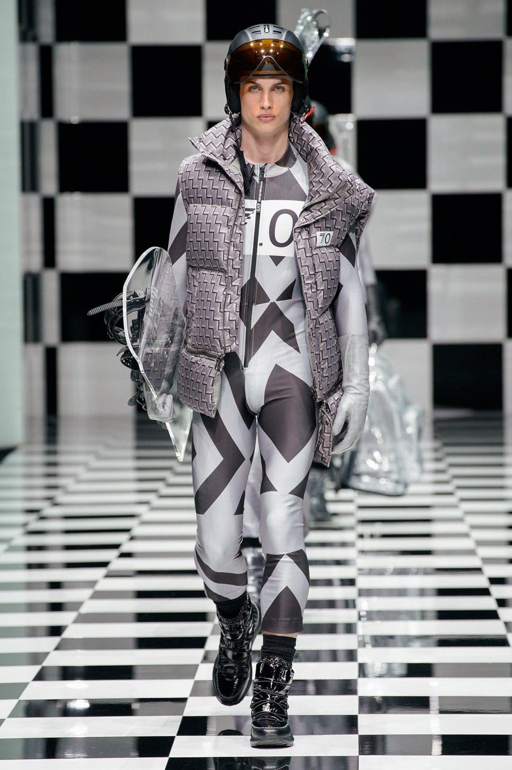 Emporio Armani Herbst Winter 2022-2023 Milan Runway Magazin
