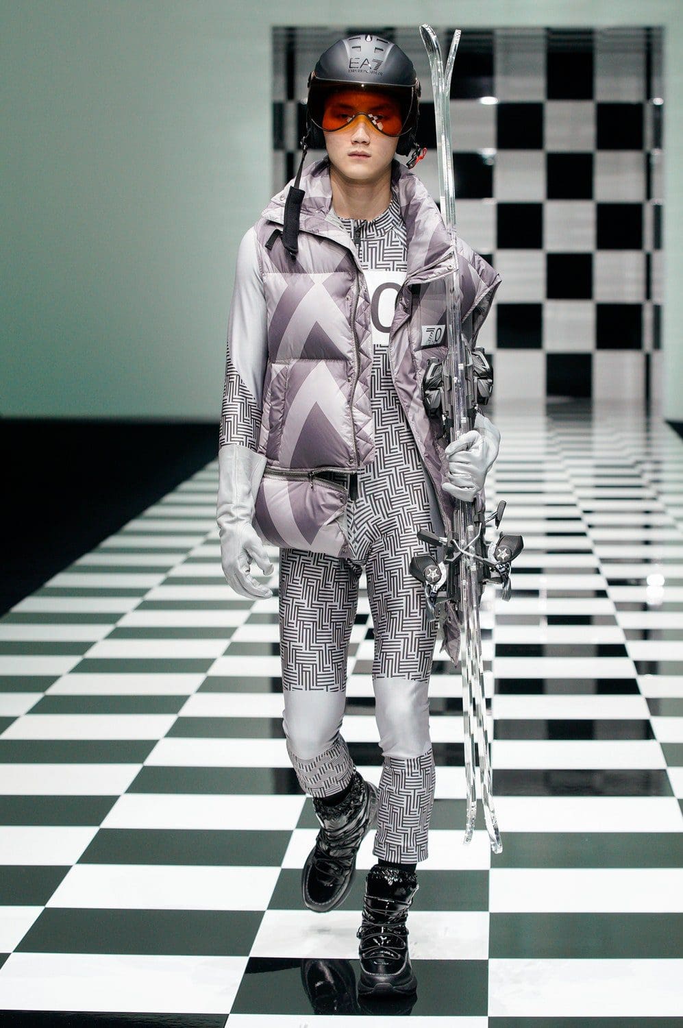 Emporio Armani Herbst Winter 2022-2023 Milan Runway Magazin