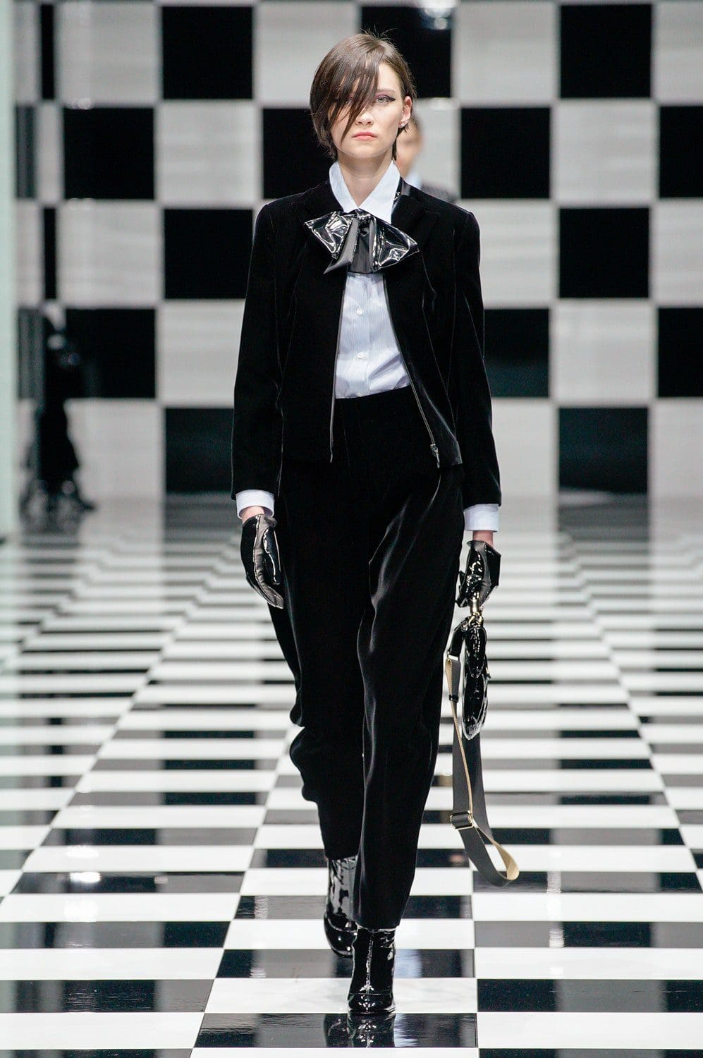 Emporio Armani Herbst Winter 2022-2023 Milan Runway Magazin