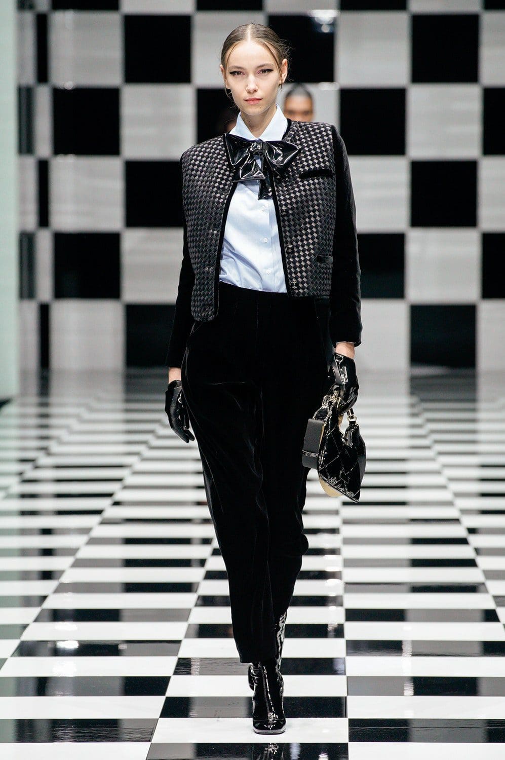Emporio Armani Herbst Winter 2022-2023 Milan Runway Magazin