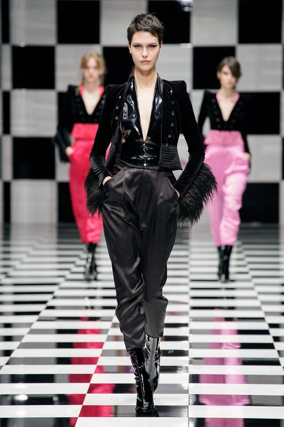 Emporio Armani Herbst Winter 2022-2023 Milan Runway Magazin