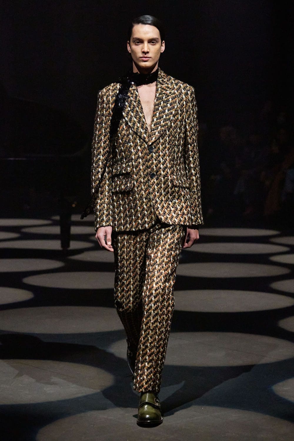 Erdem Fall Winter 2022-2023 London RUNWAY MAGAZINE