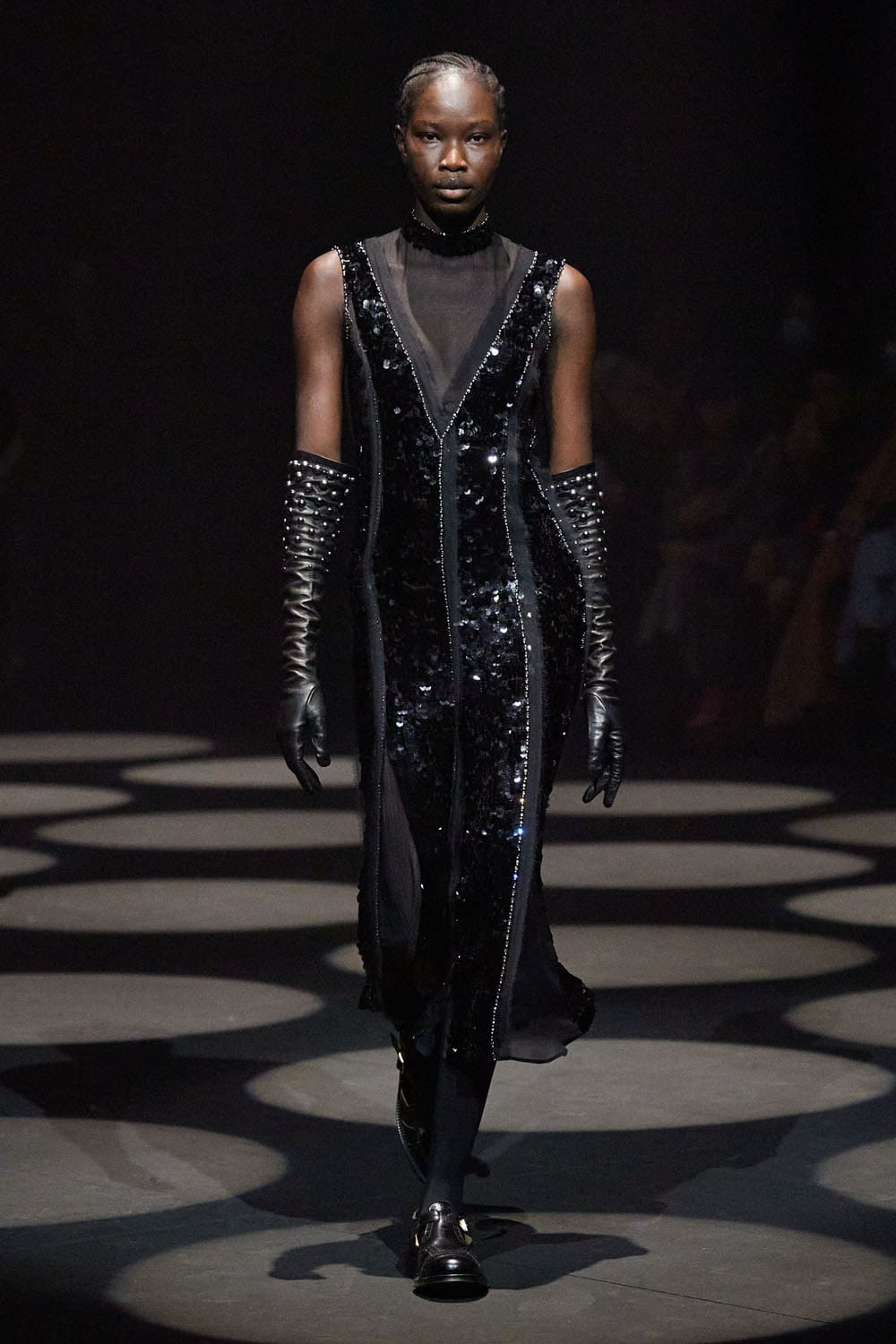 Erdem Fall Winter 2022-2023 London RUNWAY MAGAZINE