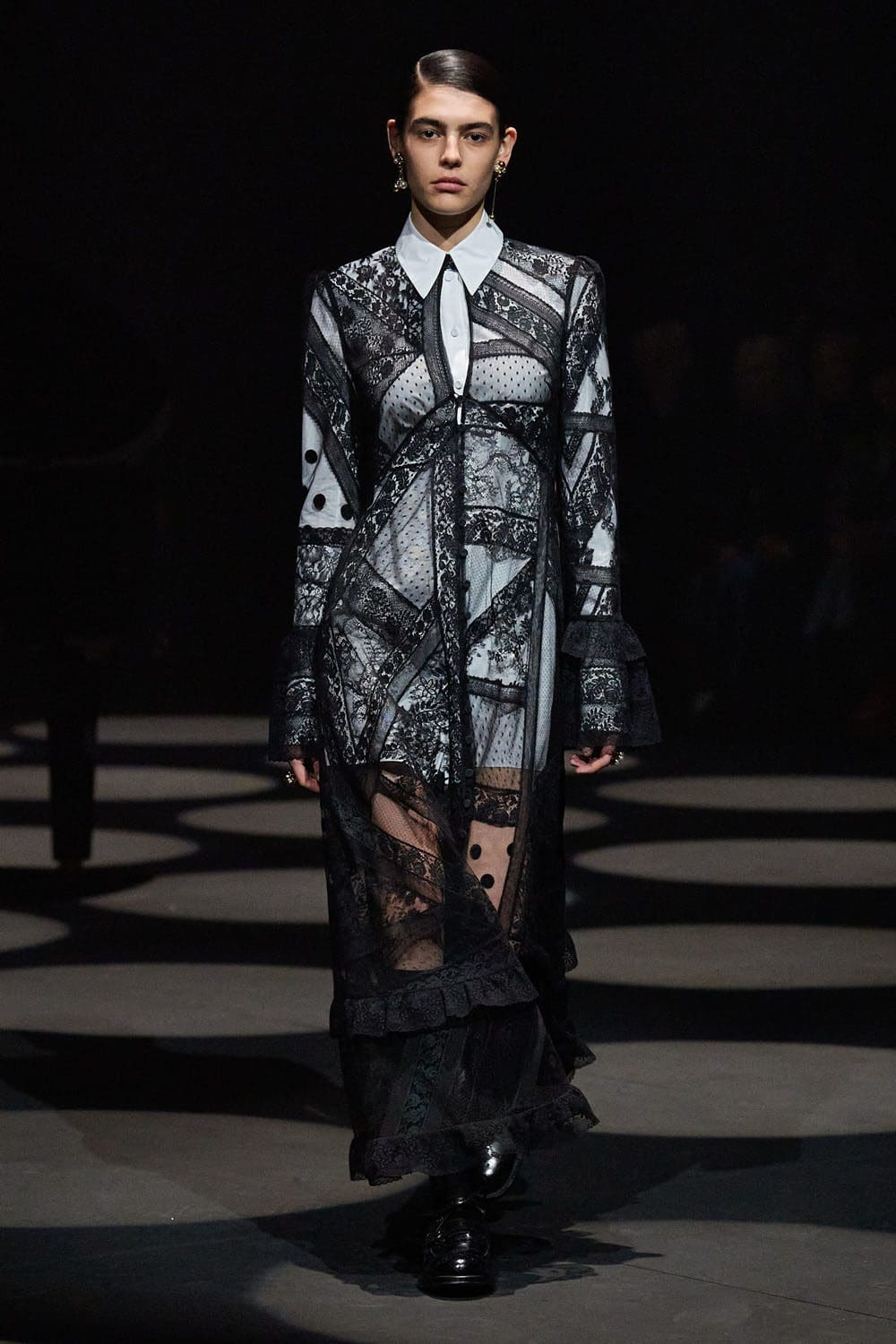 Erdem Fall Winter 2022-2023 London RUNWAY MAGAZINE