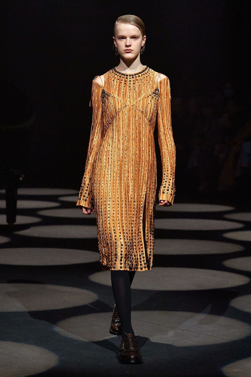 Erdem Fall Winter 2022-2023 London RUNWAY MAGAZINE