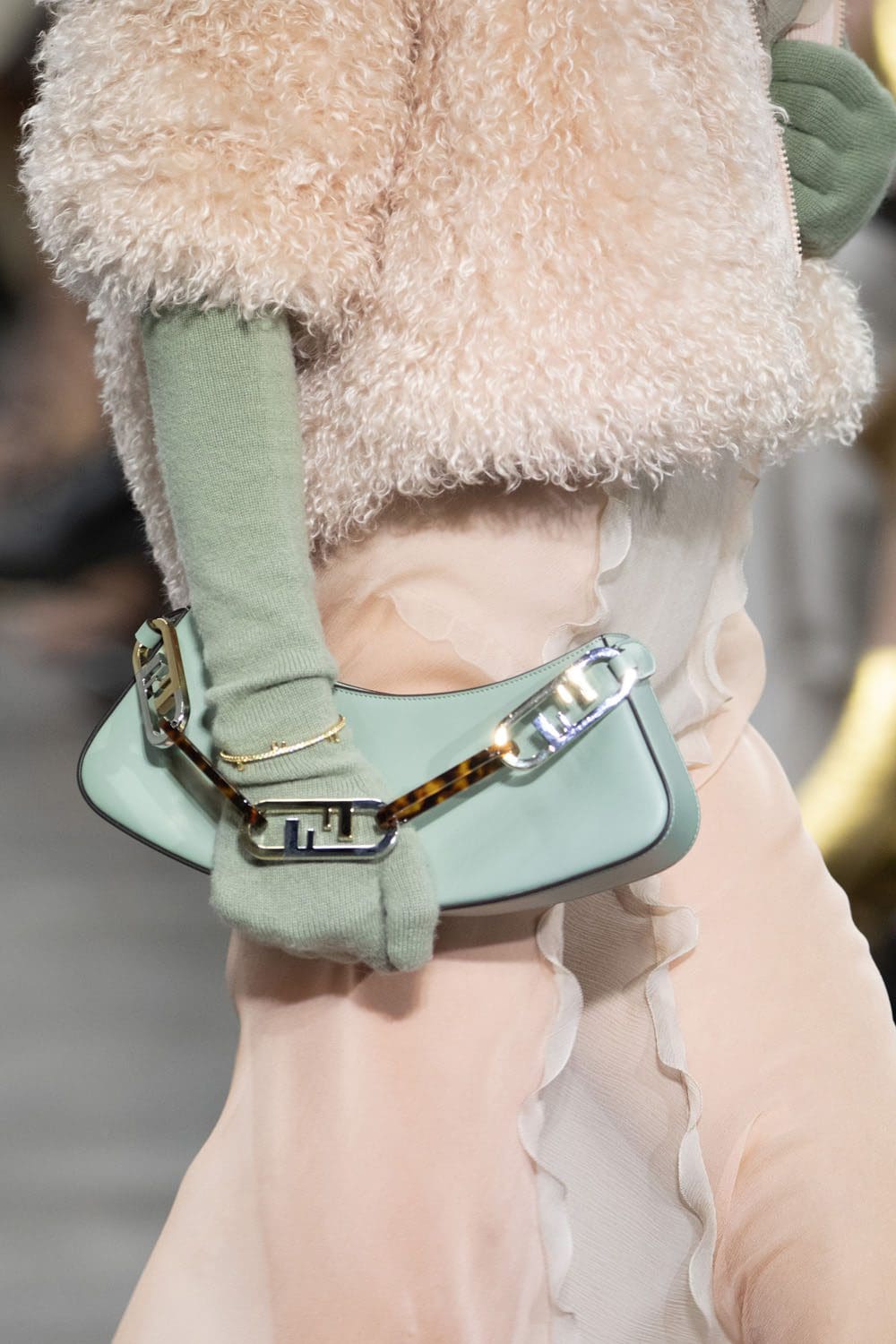 Fendi Fall Winter 2022-2023 Close Up Details Accessories Runway Magazine