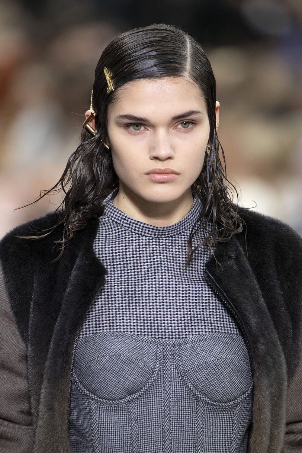 Fendi Fall Winter 2022-2023 Close Up Details Accessories Runway Magazine