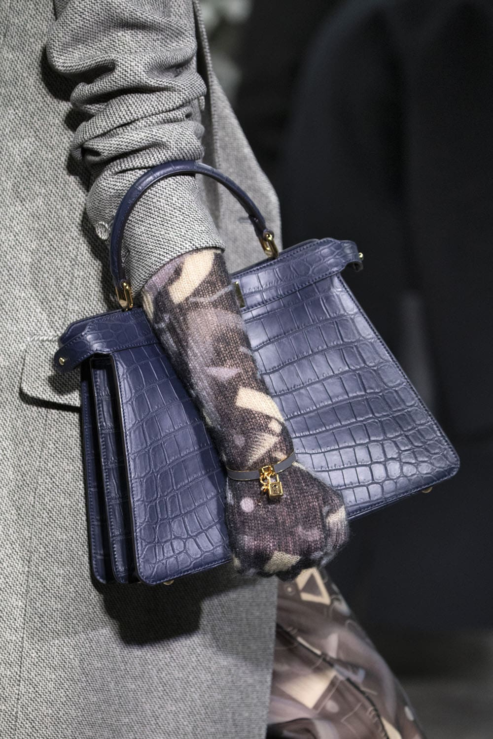 Fendi Fall Winter 2022-2023 Close Up Details Accessories Runway Magazine
