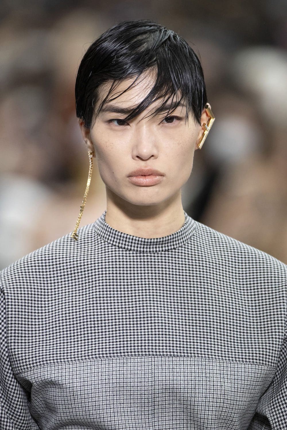 Fendi Fall Winter 2022-2023 Close Up Details Accessories Runway Magazine