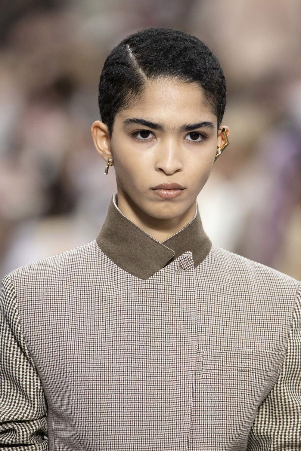 Fendi Fall Winter 2022-2023 Close Up Details Accessories Runway Magazine