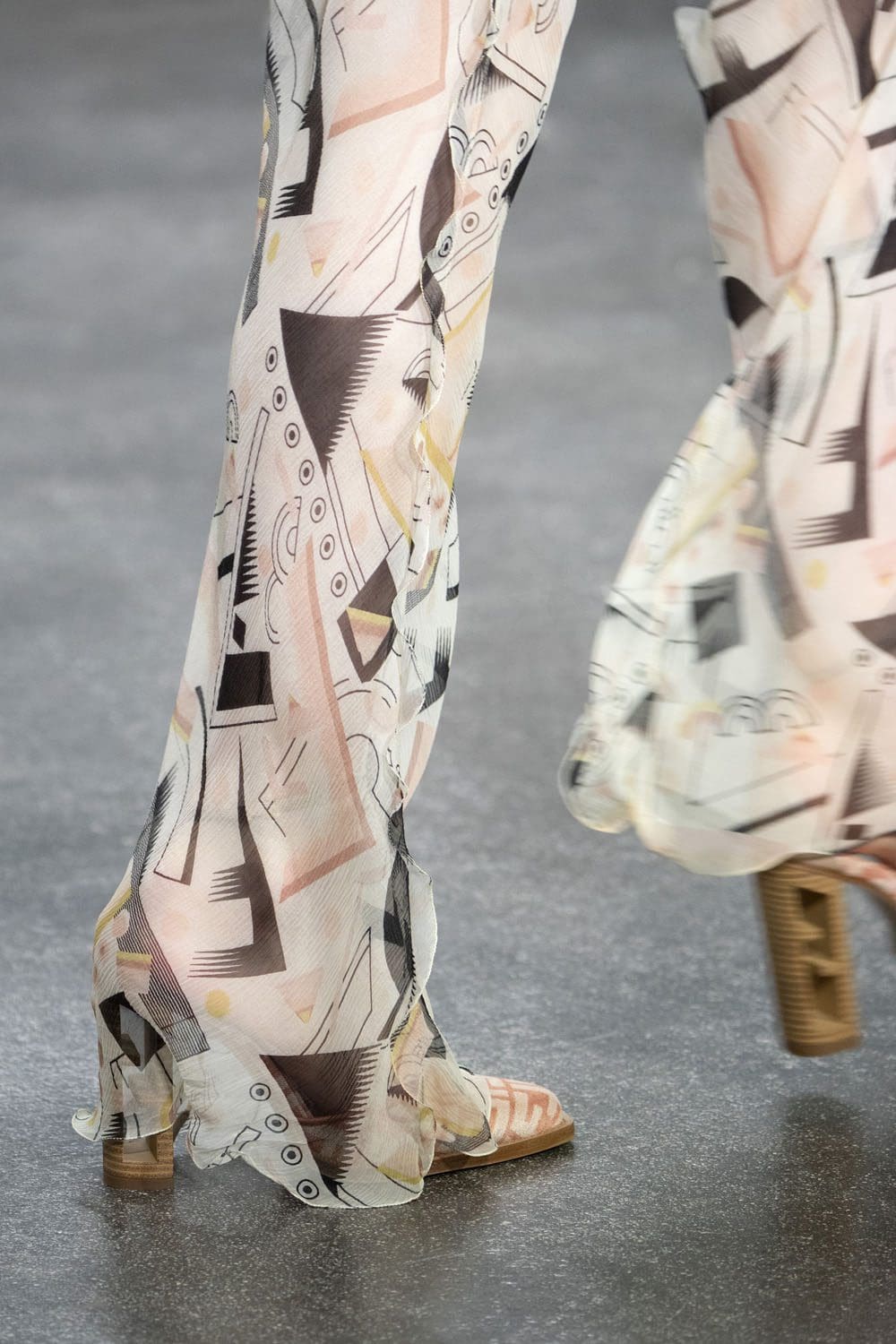 Fendi Fall Winter 2022-2023 Close Up Details Accessories Runway Magazine