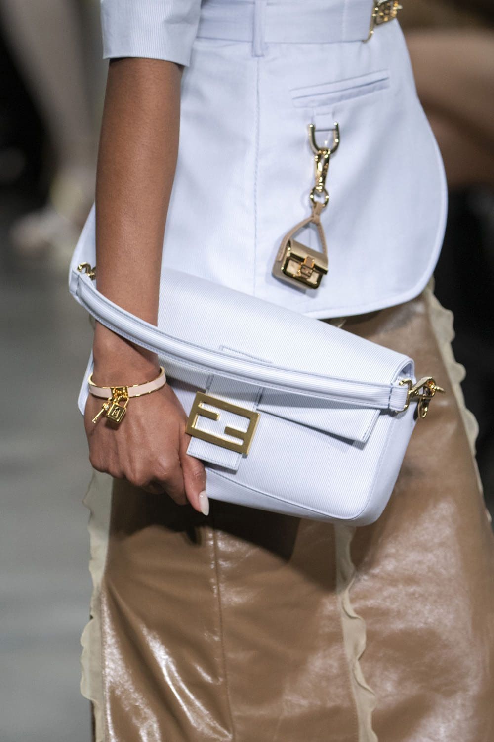 Fendi Fall Winter 2022-2023 Close Up Details Accessories Runway Magazine