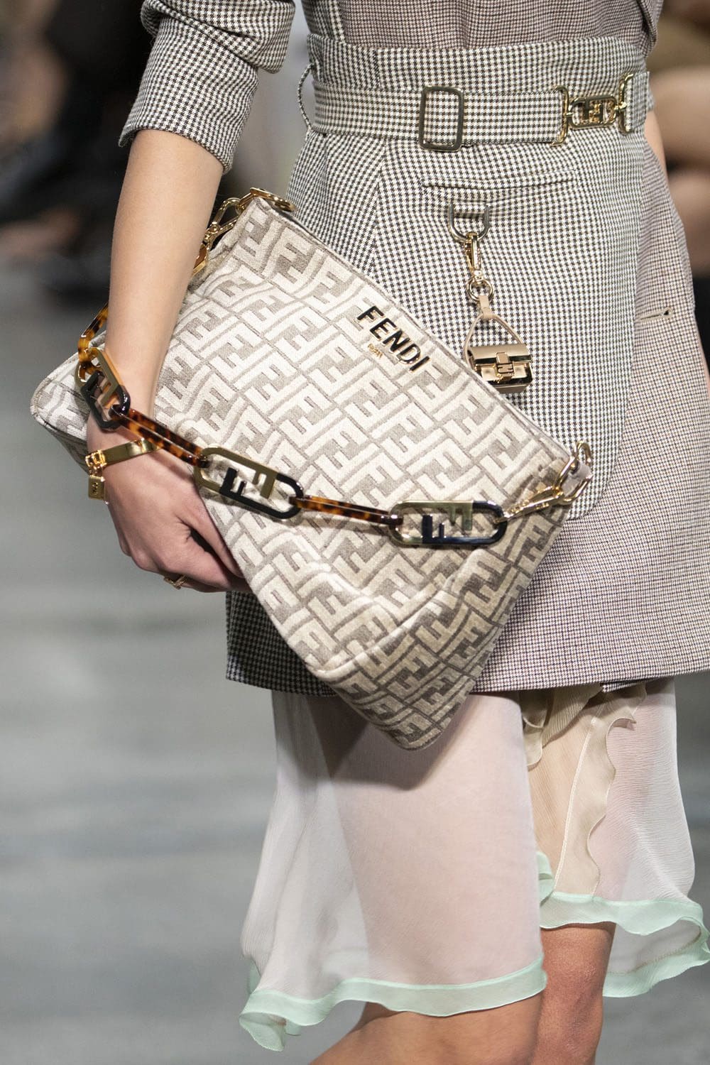 Fendi Fall Winter 2022-2023 Close Up Details Accessories Runway Magazine