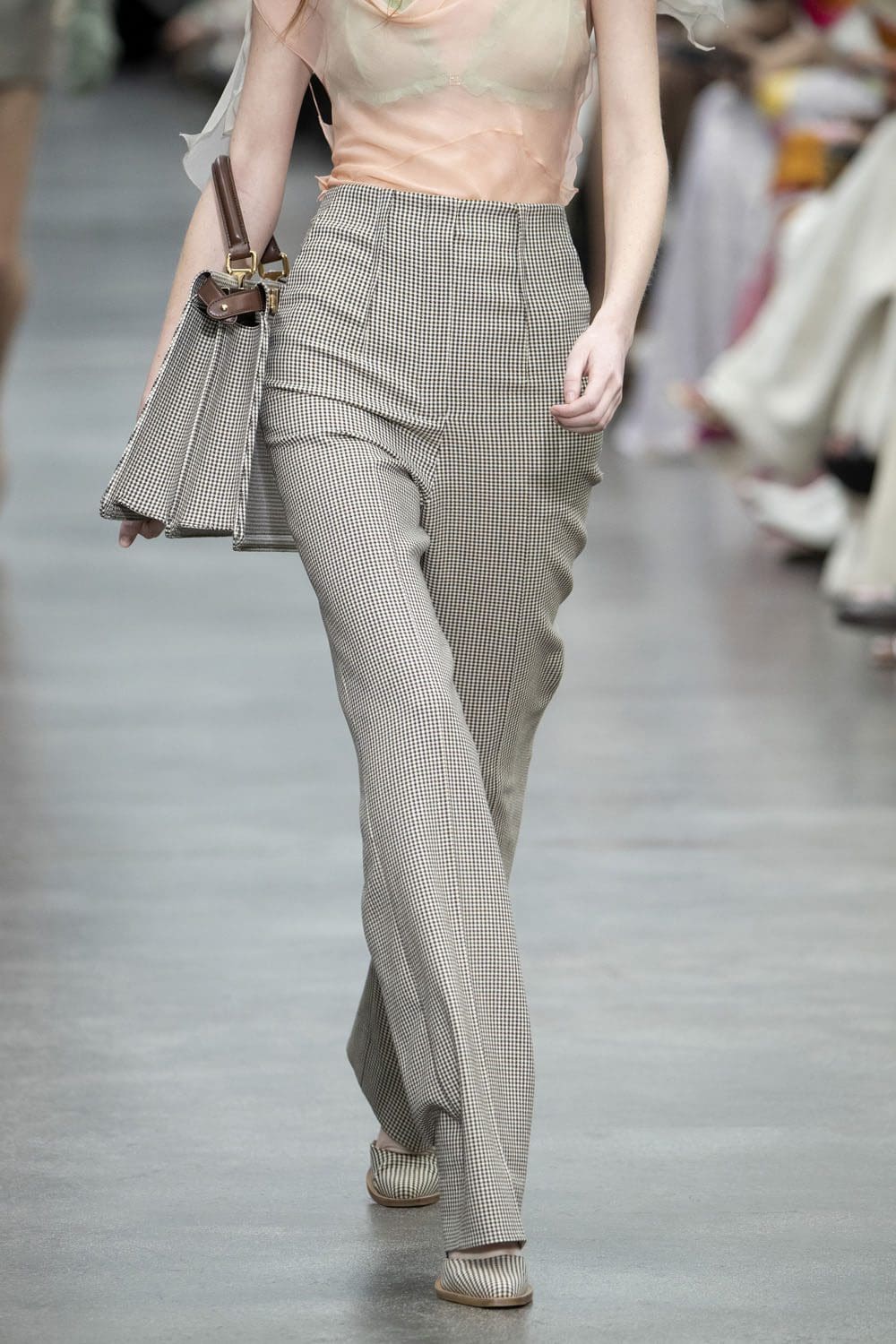 Fendi Fall Winter 2022-2023 Close Up Details Accessories Runway Magazine