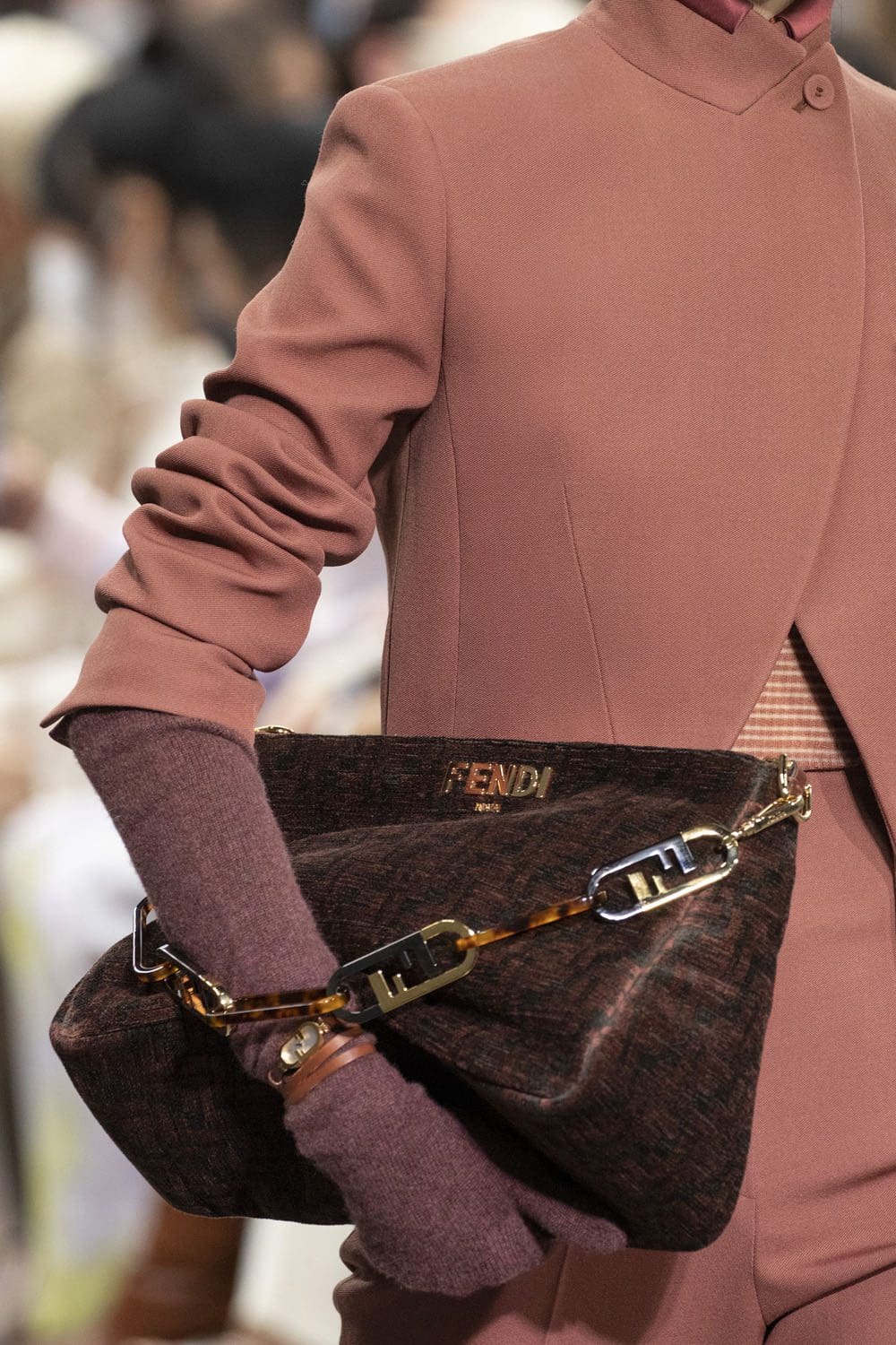 Fendi Fall Winter 2022-2023 Close Up Details Accessories Runway Magazine