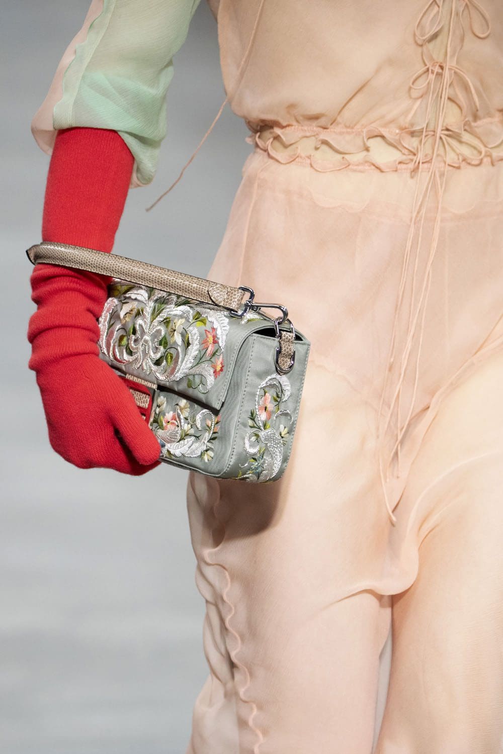 Fendi Fall Winter 2022-2023 Close Up Details Accessories Runway Magazine