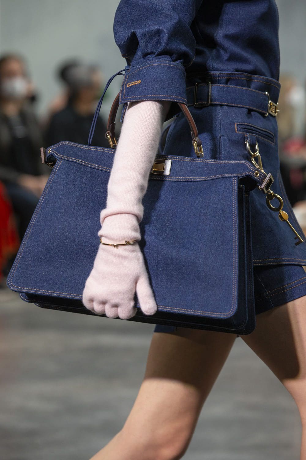 Fendi Fall Winter 2022-2023 Close Up Details Accessories Runway Magazine