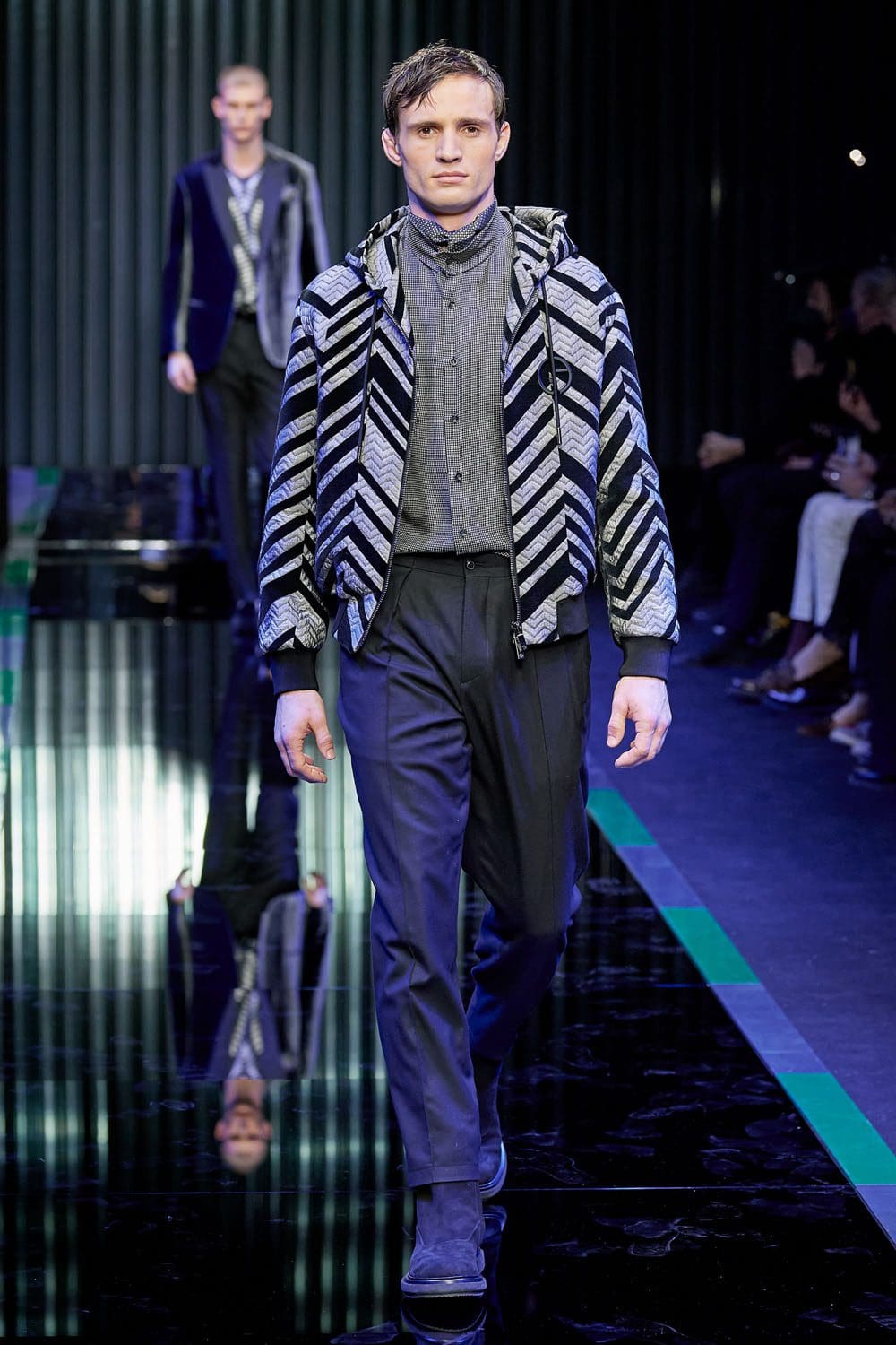 Giorgio Armani 2022 秋冬系列2023 米兰 Runway 杂志