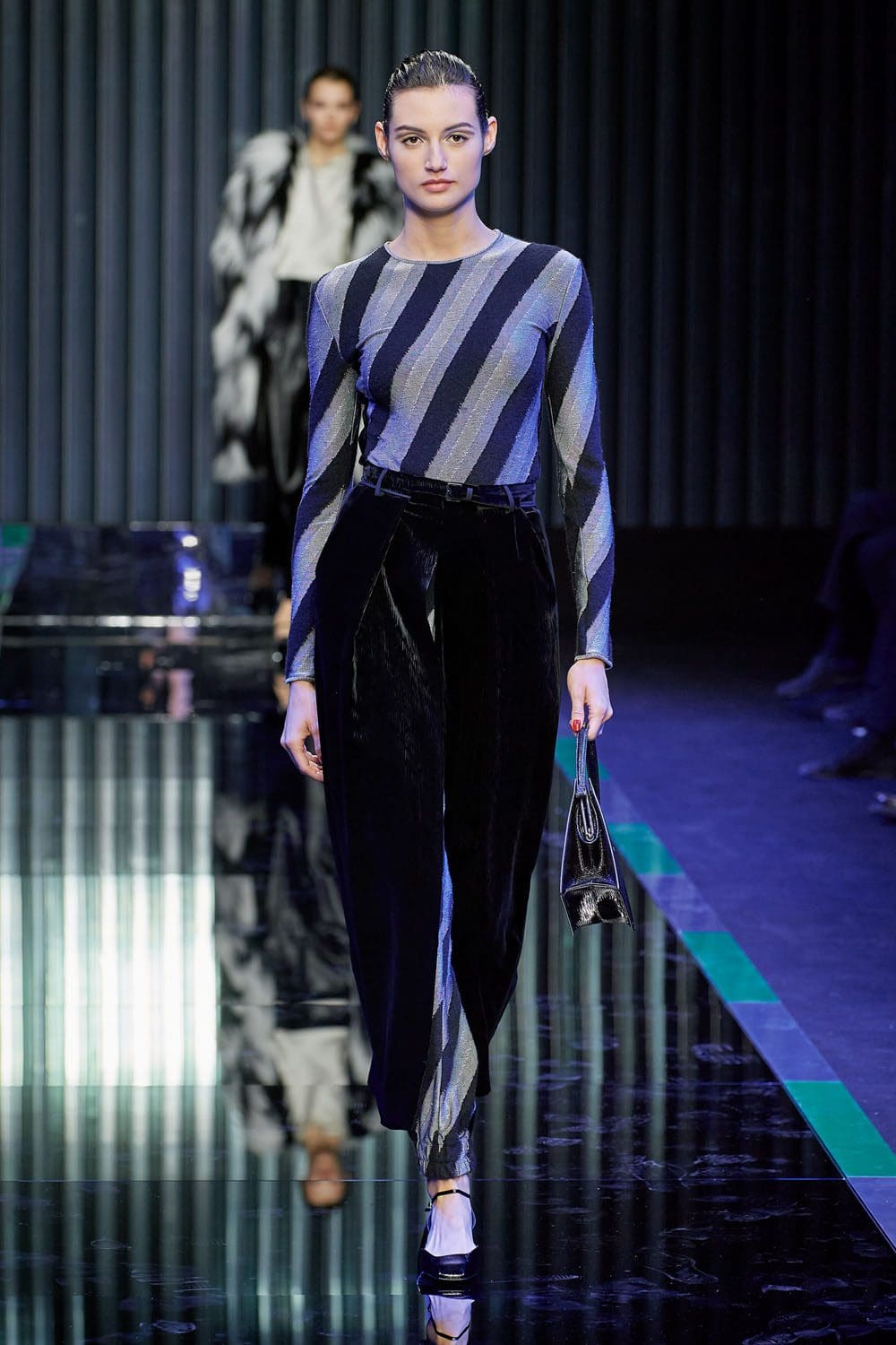 Giorgio Armani 2022 秋冬系列2023 米兰 Runway 杂志