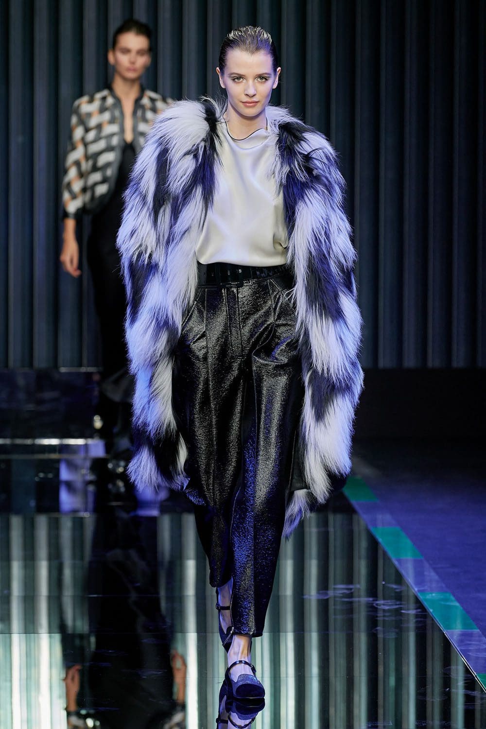 Giorgio Armani 2022 秋冬系列2023 米兰 Runway 杂志