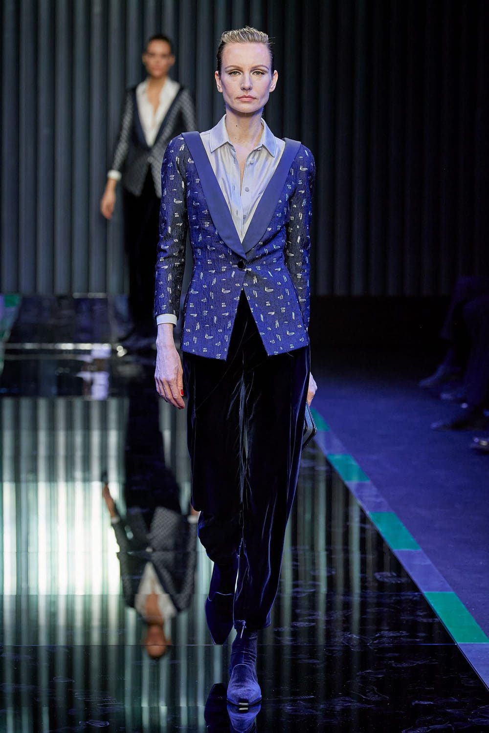Giorgio Armani 2022 秋冬系列2023 米兰 Runway 杂志