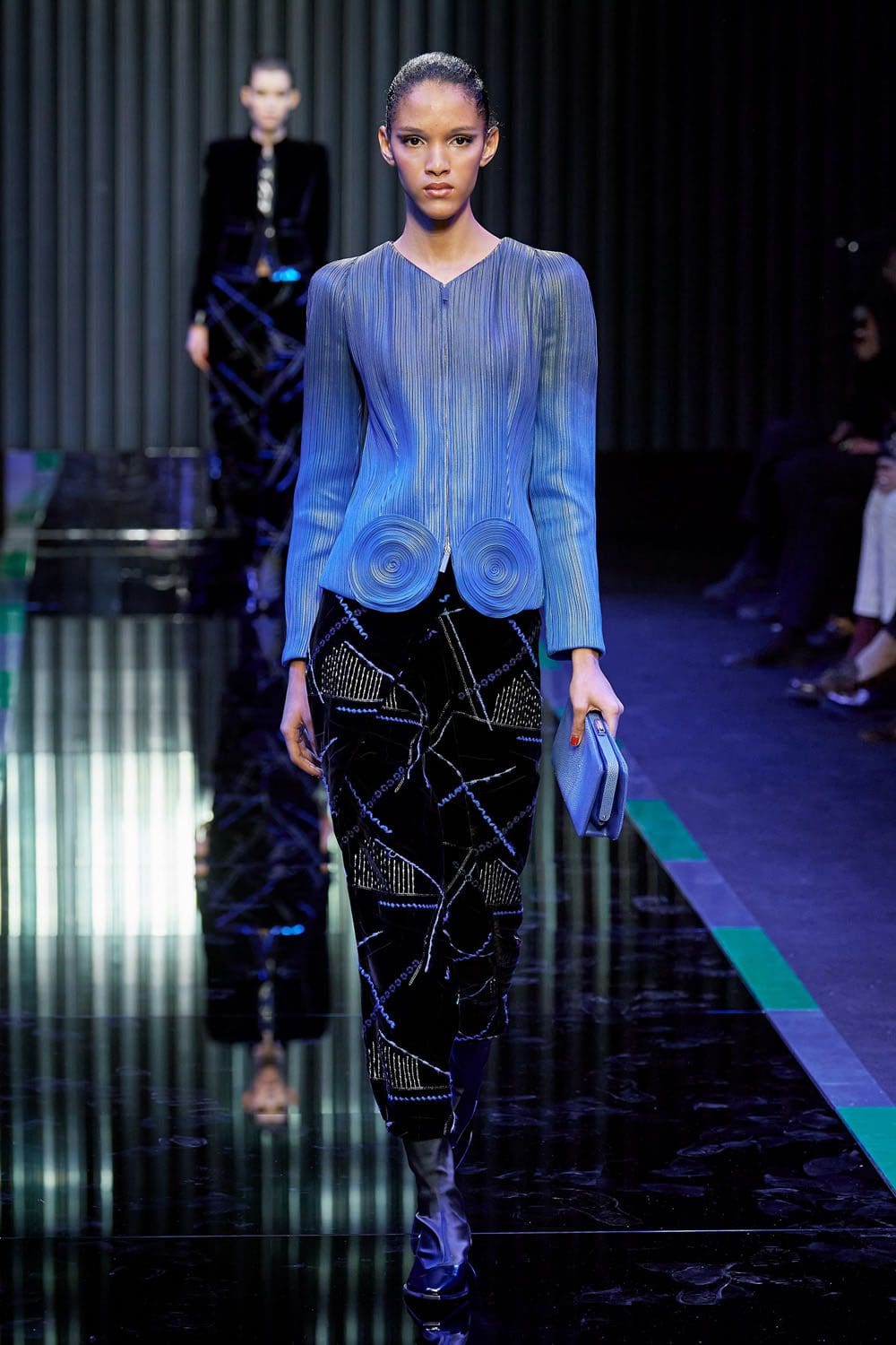 Giorgio Armani 2022 秋冬系列2023 米兰 Runway 杂志