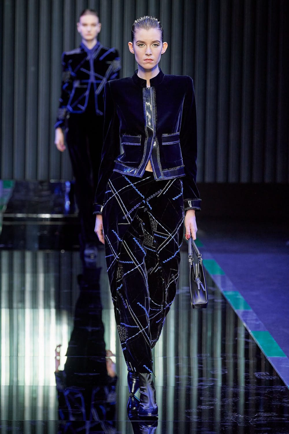 Giorgio Armani 2022 秋冬系列2023 米兰 Runway 杂志