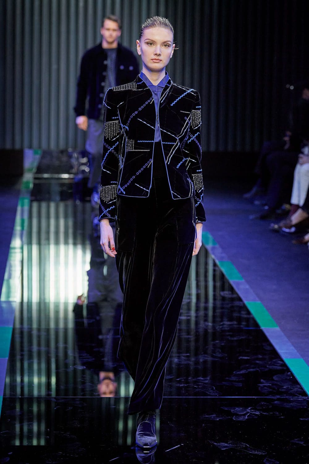 Giorgio Armani 2022 秋冬系列2023 米兰 Runway 杂志