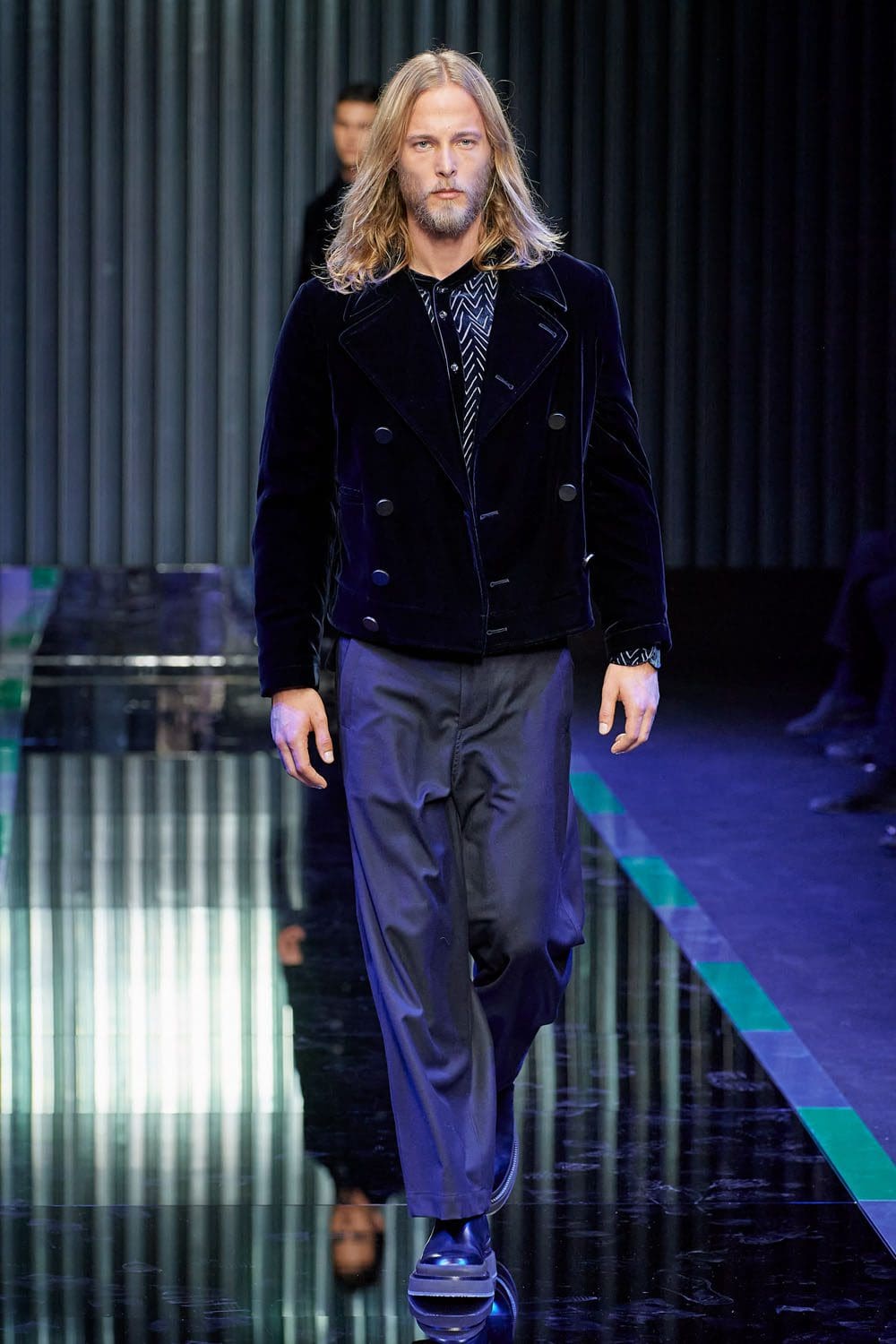 Giorgio Armani 2022 秋冬系列2023 米兰 Runway 杂志
