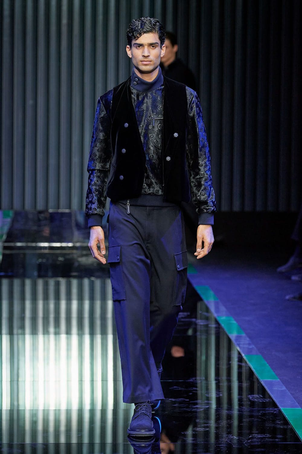 Giorgio Armani 2022 秋冬系列2023 米兰 Runway 杂志