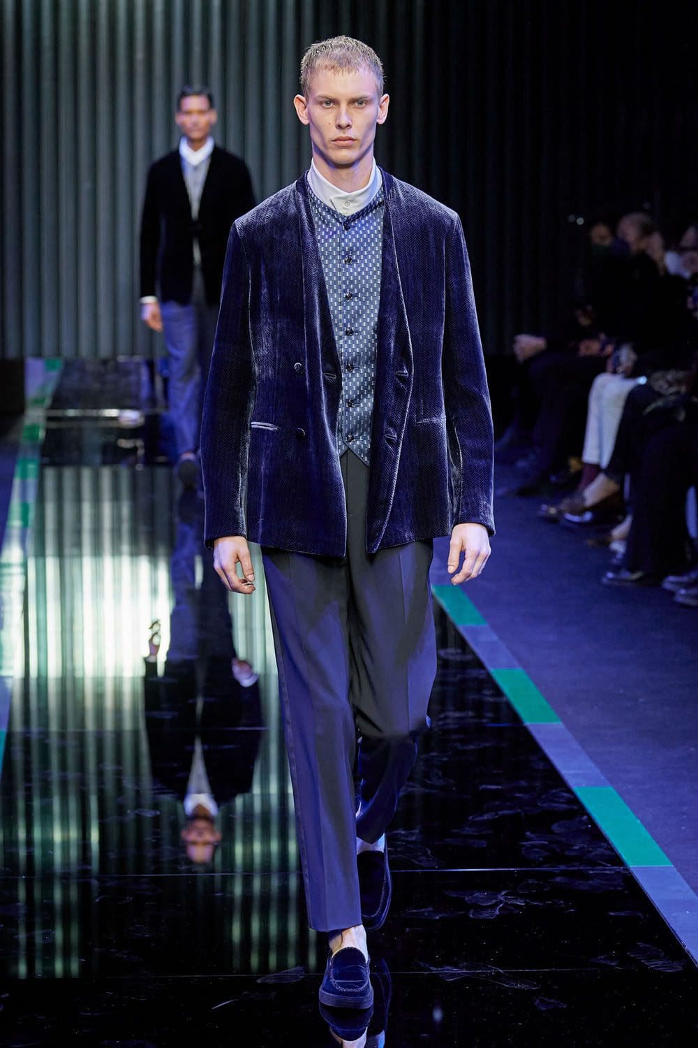 Giorgio Armani 2022 秋冬系列2023 米兰 Runway 杂志