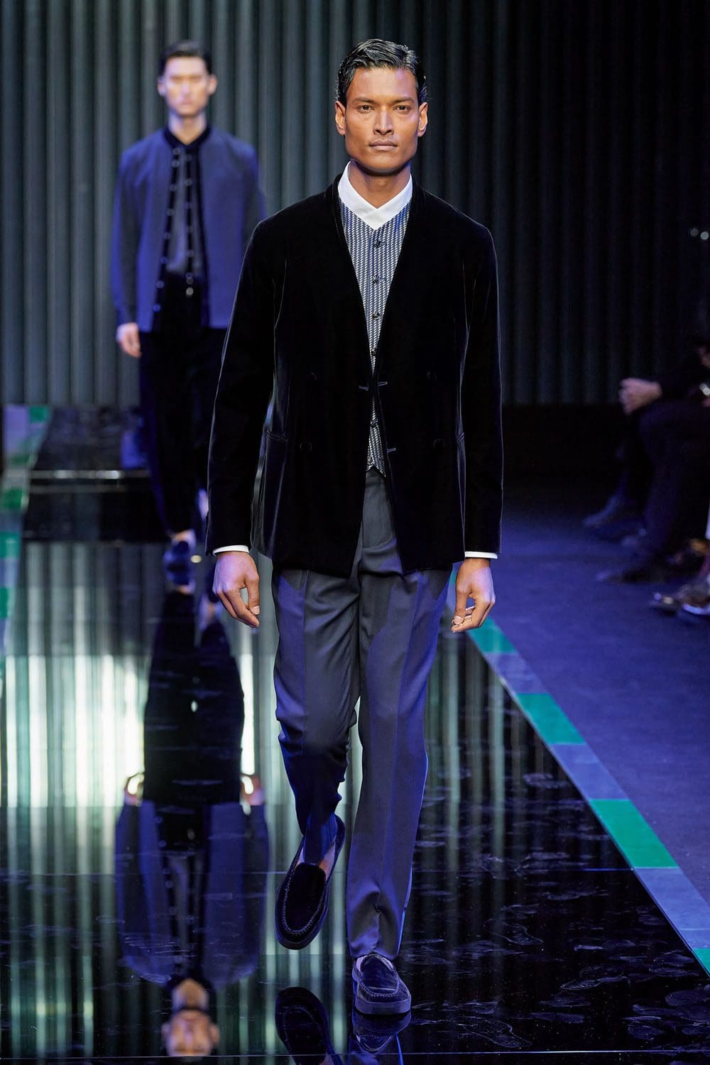Giorgio Armani 2022 秋冬系列2023 米兰 Runway 杂志