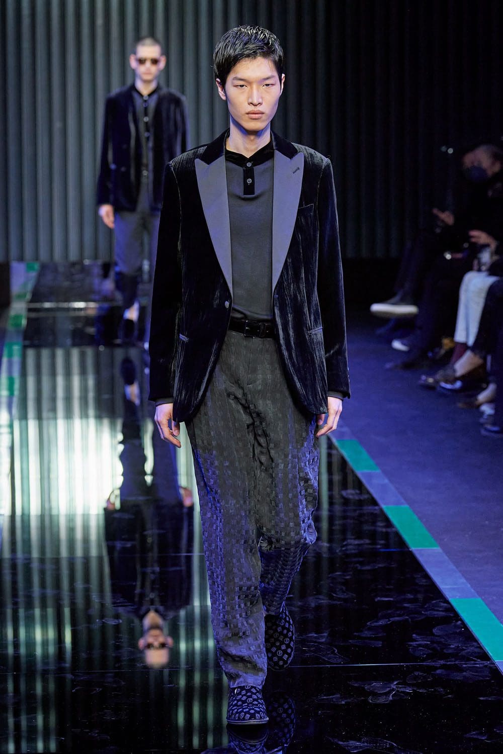 Giorgio Armani 2022 秋冬系列2023 米兰 Runway 杂志